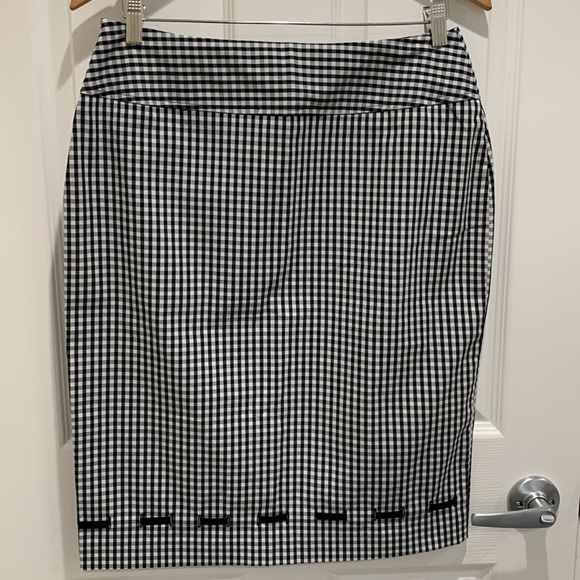 Gingham Checked Skirt - Picture 2 of 7
